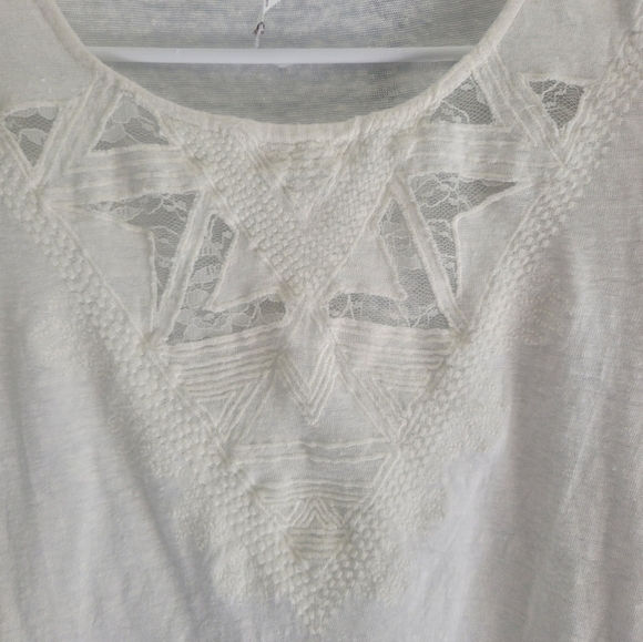 Willow & Clay Linen Top - Picture 3 of 5